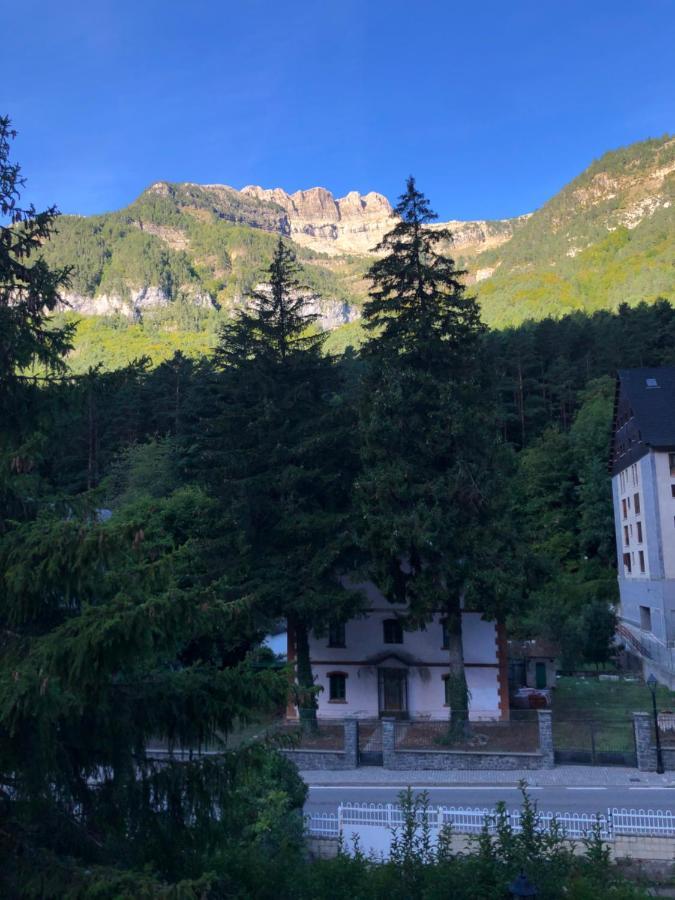 Atico Europa, Canfranc Estacion Exterior photo